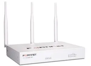 FortiWiFi-40F: Equipo más Forticare Premium y FortiGuard Unified Threat Protection (UTP) | 1 Año