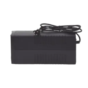 UPS de 750 VA/300 W, Topología Línea Interactiva, Entrada 120 Vca NEMA 5-15P, y 6 Salidas NEMA 5-15R, Con Regulador de Voltaje (AVR)