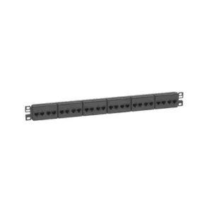Panel de Parcheo con 24 Acopladores Mini-Com, Plano, Categoría 6, de 1 UR, Color Negro