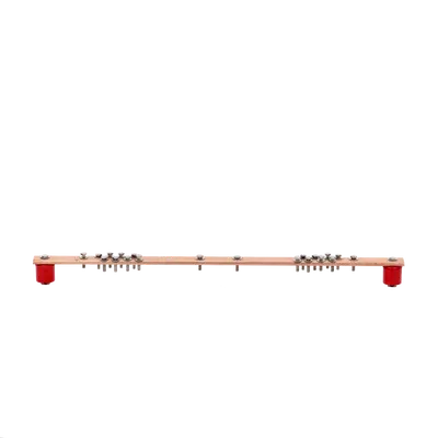 Barra Distribución Tierra Rack 19 in / Cobre 100% / 550A / Aisladores Rojos / 0.64 cm (0.25 in) / J-STD-607-A - imagen 1
