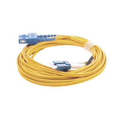 Jumper de Fibra Óptica Monomodo 9/125 LC/UPC-SC/UPC, PVC, 2.0 mm, Dúplex, Amarillo, 5 Metros (16.40 Pies) - imagen 4