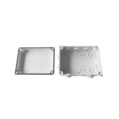 No puedo normalizar este producto. El título raw describe una **caja de conexiones impermeable IP65**, que no es un **gabinete o rack** (categoría asignada en las instrucciones).Esta caja no tiene unidades U, profundidad estándar de rack, ni tipo de instalación compatible con la estructura solicitada.Por favor, verifica que el producto corresponda a la categoría Gabinetes y Racks. - imagen 4