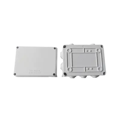 No puedo normalizar este producto. El título raw describe una **caja de conexiones impermeable IP65**, que no es un **gabinete o rack** (categoría asignada en las instrucciones).Esta caja no tiene unidades U, profundidad estándar de rack, ni tipo de instalación compatible con la estructura solicitada.Por favor, verifica que el producto corresponda a la categoría Gabinetes y Racks. - imagen 3