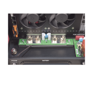 SmartSolar MPPT RS 450/100-MC4. Controlador Solar MPPT 100A, Voltaje: 48 Vcc. Para uso con Inv. Cargadores Victron