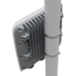 RB5009UPr+S+OUT 8 puertos PoE in/out, 1 SFP+, Solo RouterOS v7 para Exterior miniatura 7