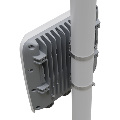 RB5009UPr+S+OUT 8 puertos PoE in/out, 1 SFP+, Solo RouterOS v7 para Exterior - imagen 7