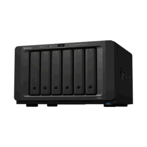 NAS Synology DiskStation DS1621+ | 6 Bahías | Procesador AMD Ryzen V1500B | 4 GB DDR4 ECC | Expansión Hasta 16 Bahías | 2 Ranuras M.2 NVMe | Puerto 10GbE RJ-45 | Compatibilidad RAID | Btrfs | Virtualización | Caché SSD.