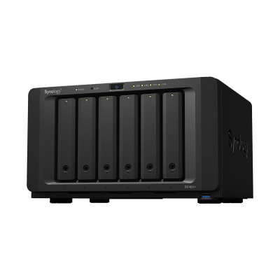 NAS Synology DiskStation DS1621+ | 6 Bahías | Procesador AMD Ryzen V1500B | 4 GB DDR4 ECC | Expansión Hasta 16 Bahías | 2 Ranuras M.2 NVMe | Puerto 10GbE RJ-45 | Compatibilidad RAID | Btrfs | Virtualización | Caché SSD. - imagen 1